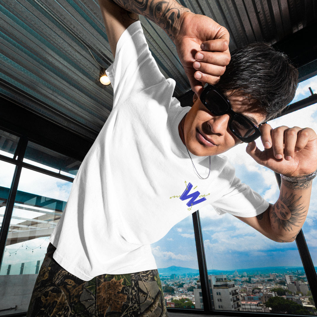 Alex Albon “Vibes” T-Shirt – Retro Smiley Graphic for Laid-Back Racing Fans